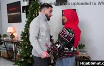 تريد جبهة تحرير مورو الإسلامية القذرة النزول من خلال ممارسة الجنس على الوجه والقذف.