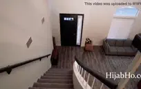 ديك كبيرة في سن المراهقة رعشة قبالة وشخ في فمه.