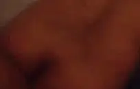 مثير سمراء في سن المراهقة الملاعين دسار مع بوسها الوردي.