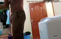 القوطي فاتنة مارس الجنس مع الديك والحصول على نائب الرئيس مغطى الوجه.