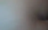 شقي سمراء في سن المراهقة مارس الجنس من قبل ديك كبيرة ويحصل الفم الكامل من نائب الرئيس.