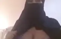 مغر أحمر الشعر في سن المراهقة يحب الديك في كل موقف.