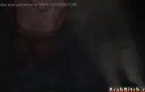 في سن المراهقة يلعب مع دسار كبيرة والملاعين الأحمق.