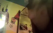 سخيف لها في الحمار بعد ممارسة الجنس.