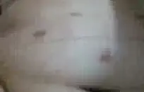 في سن المراهقة مع كبير الثدي مارس الجنس من قبل مسمار ديك كبيرة.