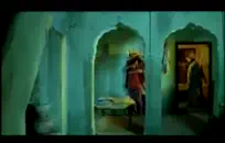 كومينغ مرتين مع لعبتي في الحمام.