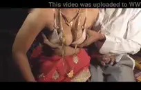 بلدي bbw اللعب معها ضخمة الثدي.