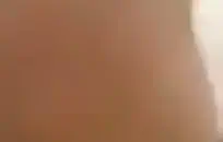 الهواة في سن المراهقة تمتص ديك كبيرة والملاعين على الأريكة.